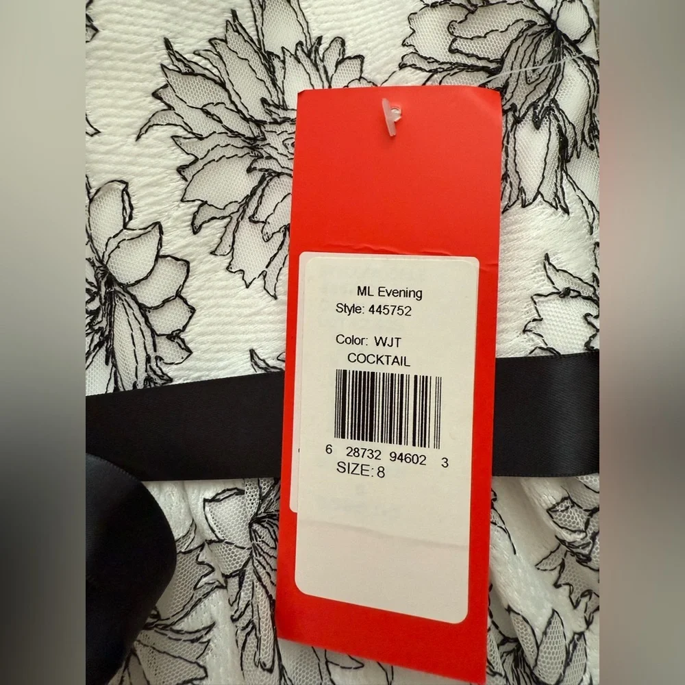 Monique Lhuillier A-Line Cocktail Dress, White/Black, Floral Women's 8 - Picture 6 of 16